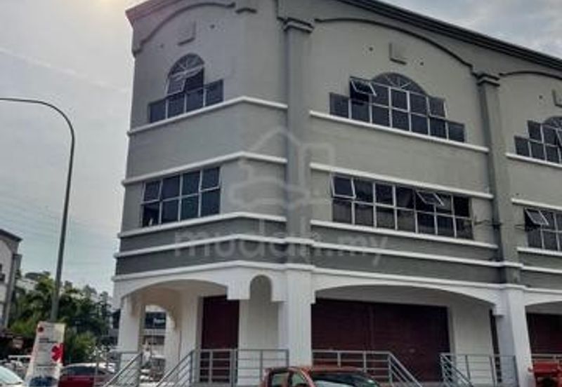 Pusat Perdagangan Seri Kembangan