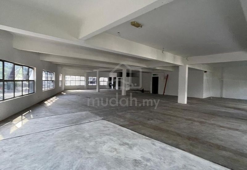 Pusat Perdagangan Seri Kembangan