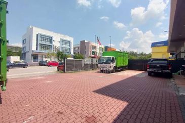 Bukit Jelutong Industrial Park