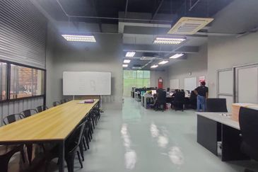 Bukit Jelutong Industrial Park