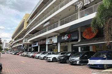 Platinum Mondrian (Pv128)