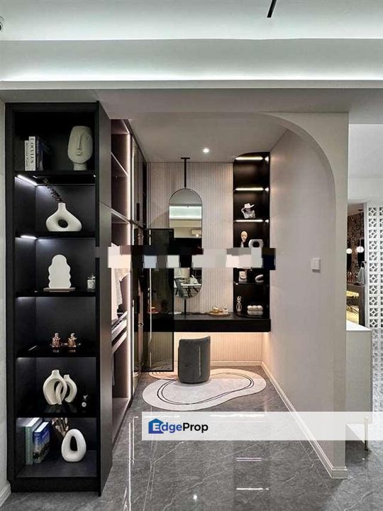 Freehold 3sty Shop Main Road Sungai Besi Tmn Castlefield Salak South KL, Kuala Lumpur, Sungai Besi