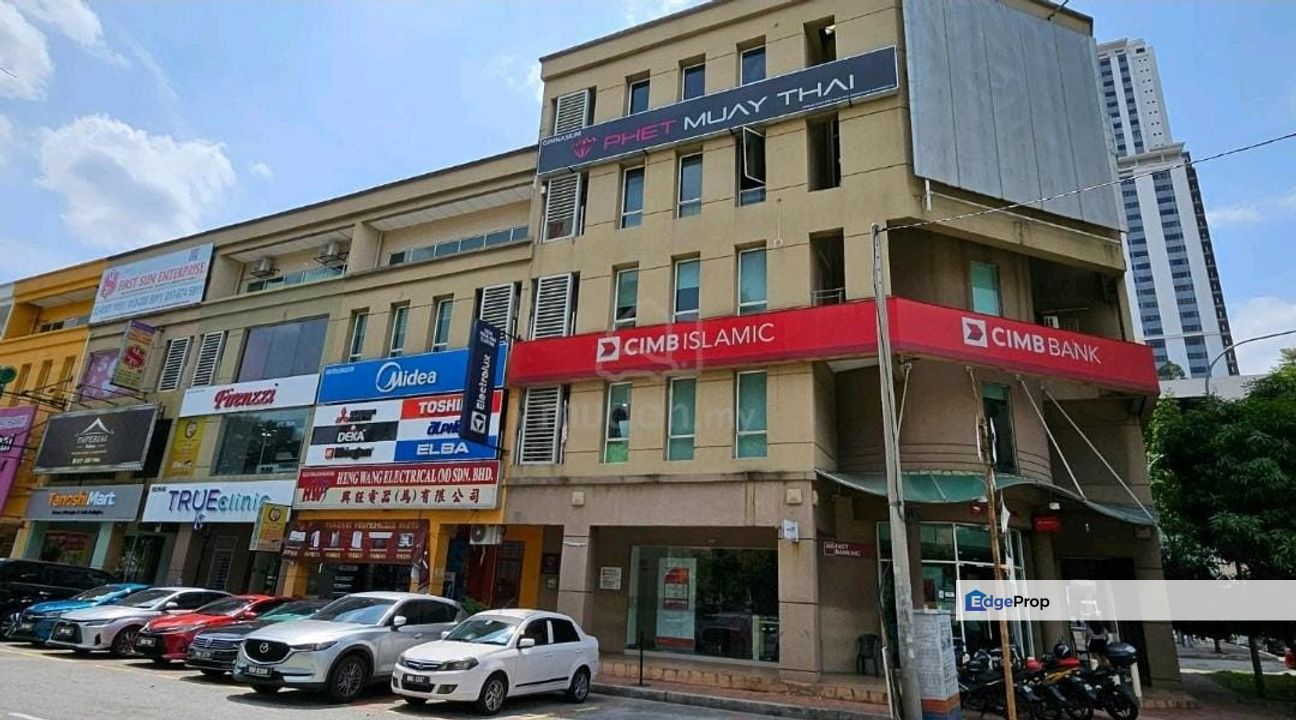 Main Road Ground Shop Next OCBC Dataran Sunway Kota Damansara, Selangor, Petaling Jaya