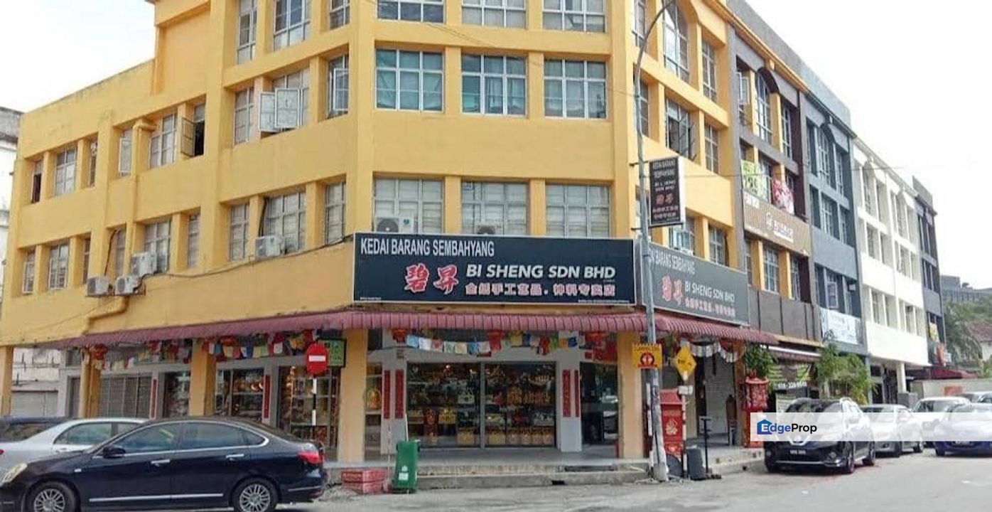 Corner Ground Shop 35x70 Most Busiest Road Kenari Puchong Jaya, Selangor, Puchong