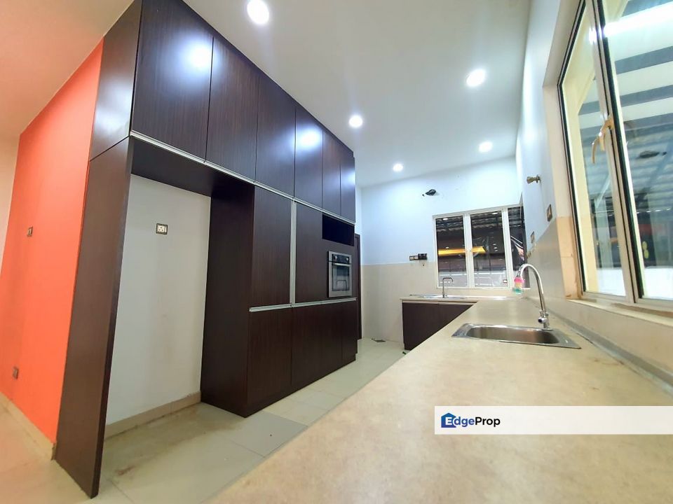Below Market 3sty Bungalow 40x80 Kemuning Residence, Selangor, Shah Alam