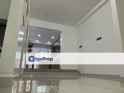 Freehold 2sty Terrace Move in 22x80 Ss3 Petaling Jaya, Selangor, Petaling Jaya