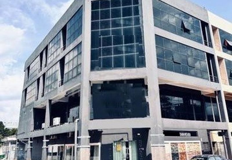 Kayu Ara Business Park, Kayu Ara