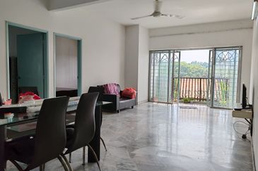 Sri Tanjung Apartment