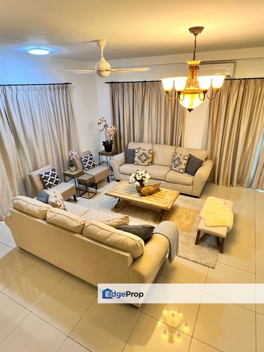 Fully Furnish Corner 3sty Terrace Lake Point Residence Cyberjaya, Selangor, Cyberjaya