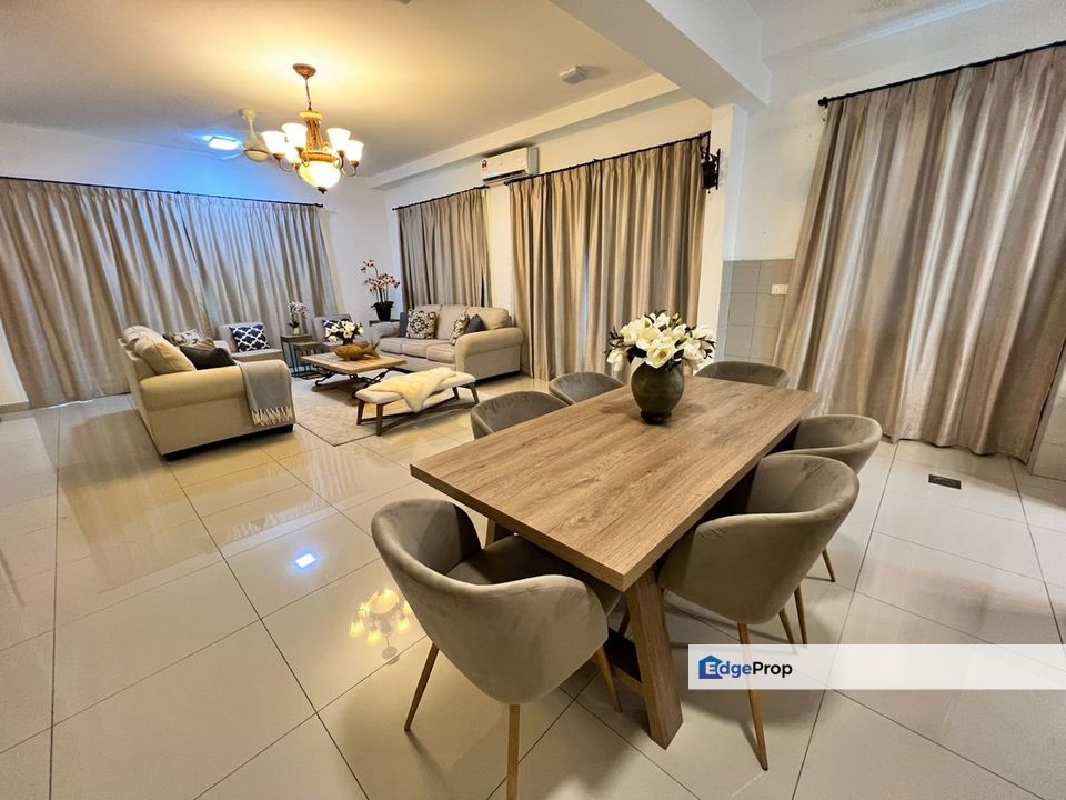Fully Furnish Corner 3sty Terrace Lake Point Residence Cyberjaya, Selangor, Cyberjaya