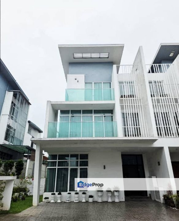 Freehold 3-story Semi-D Clover Garden Residence Cyberjaya, Selangor, Cyberjaya