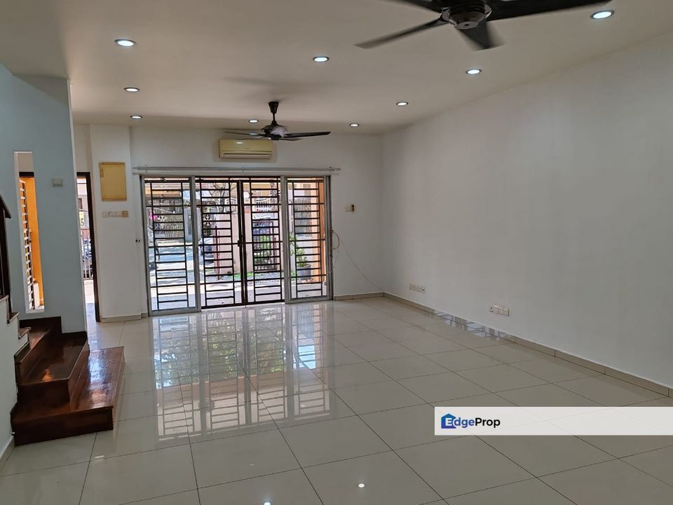 Nice Renovated 2sty Terrace Bandar Bukit Puchong Amentis, Selangor, Puchong