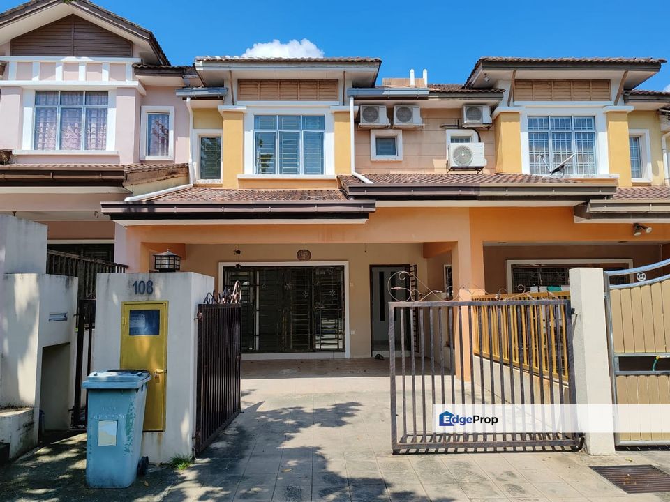 Nice Renovated 2sty Terrace Bandar Bukit Puchong Amentis, Selangor, Puchong