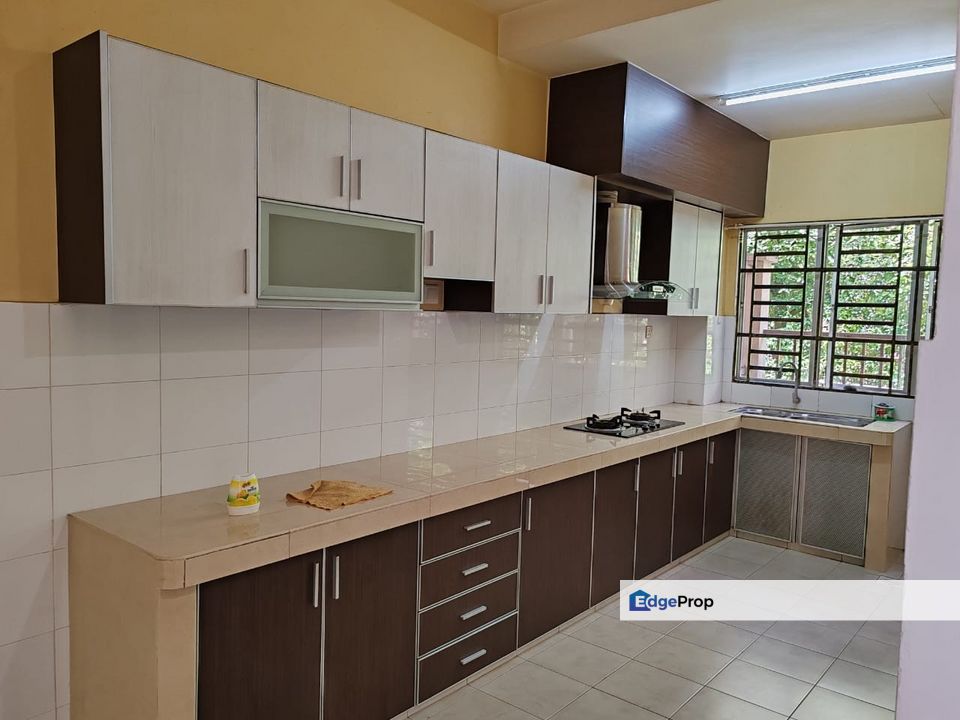 Nice Renovated 2sty Terrace Bandar Bukit Puchong Amentis, Selangor, Puchong