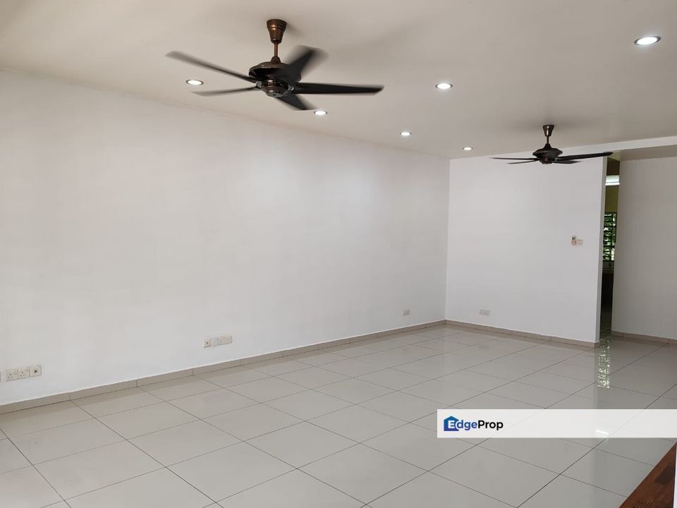 Nice Renovated 2sty Terrace Bandar Bukit Puchong Amentis, Selangor, Puchong