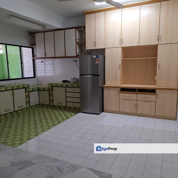 Facing Playgound Furnish Townhouse Happy Garden OUG Tmn Gembira, Kuala Lumpur, Kuchai Lama