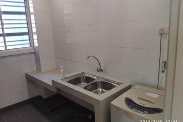 Zefer Hill Residence