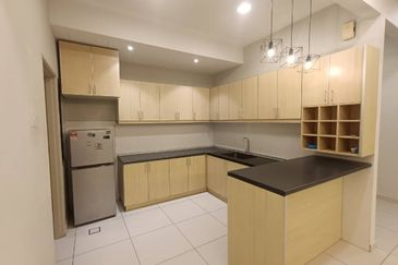 Zefer Hill Residence