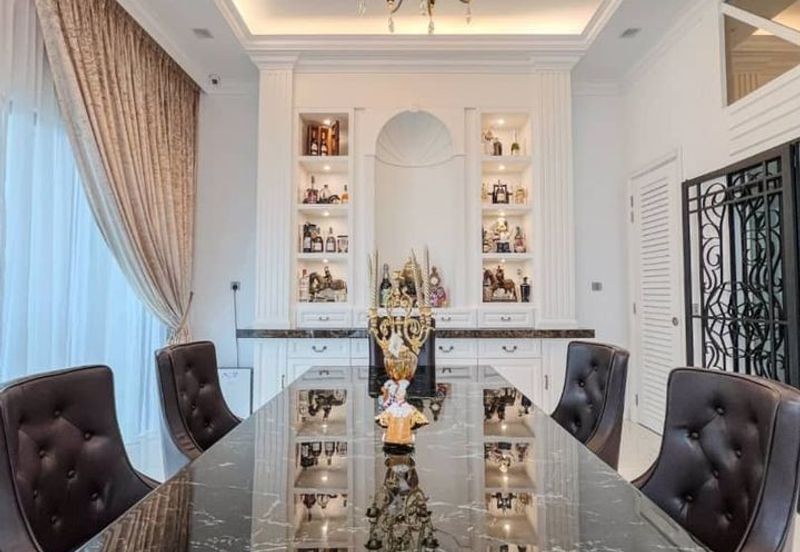 Duta Villa, Setia Alam