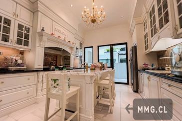 Duta Villa, Setia Alam