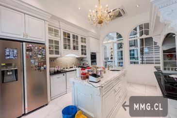 Duta Villa, Setia Alam