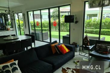 Duta Villa, Setia Alam