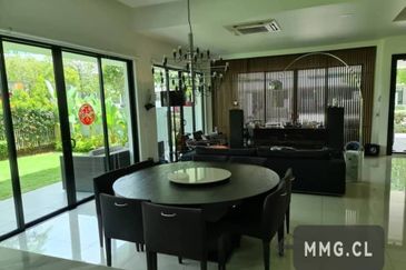 Duta Villa, Setia Alam