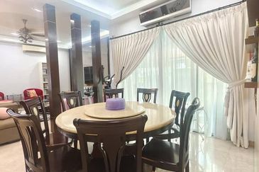 Glenmarie Cove Residence