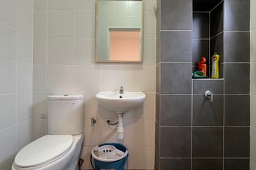 Jalan Setia Permai U13/43A