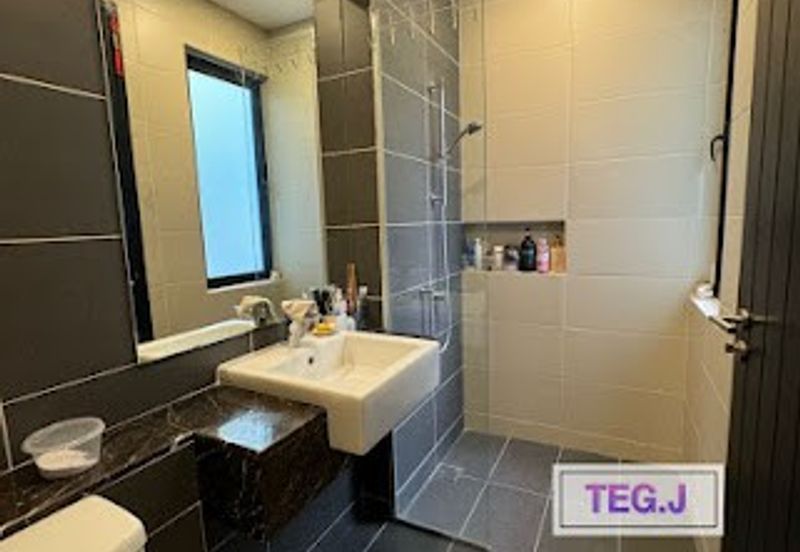 Duta Villa, Setia Alam