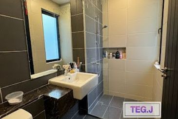 Duta Villa, Setia Alam