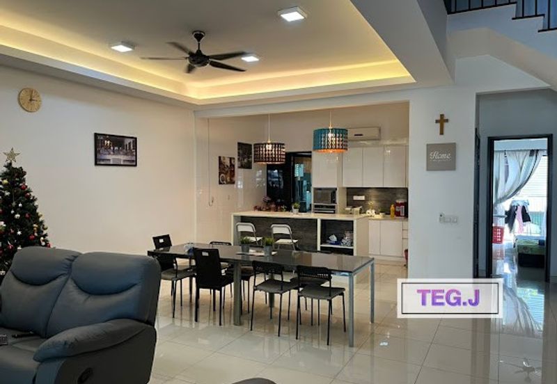 Duta Villa, Setia Alam