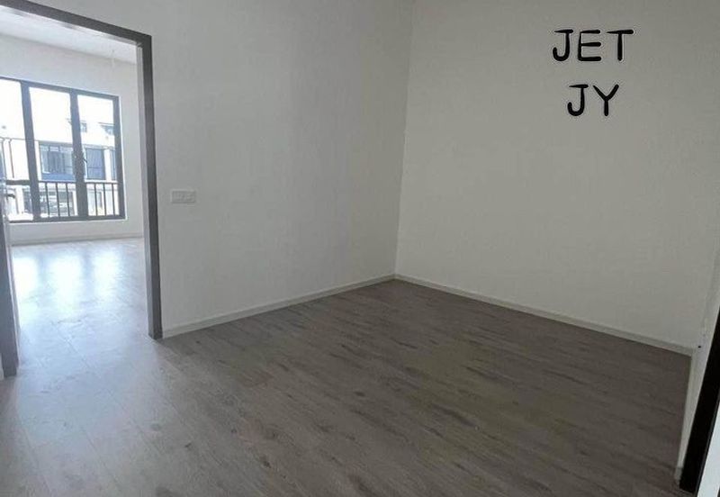 2 Sty Brand New Terrace @ Nadira Bandar Bukit Raja Klang