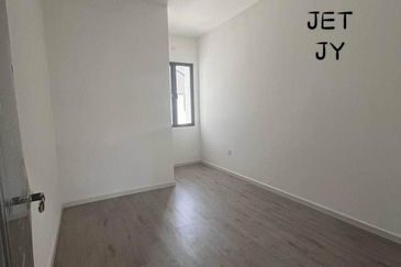 2 Sty Brand New Terrace @ Nadira Bandar Bukit Raja Klang