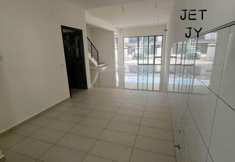 2 Sty Brand New Terrace @ Nadira Bandar Bukit Raja Klang