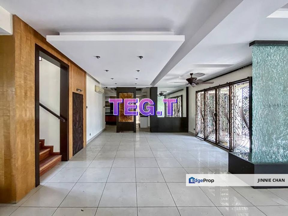 2 Sty Corner Lot Bungalow @ Aman Perdana, Klang, Selangor, Klang