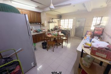 Taman Teluk Gedung Indah