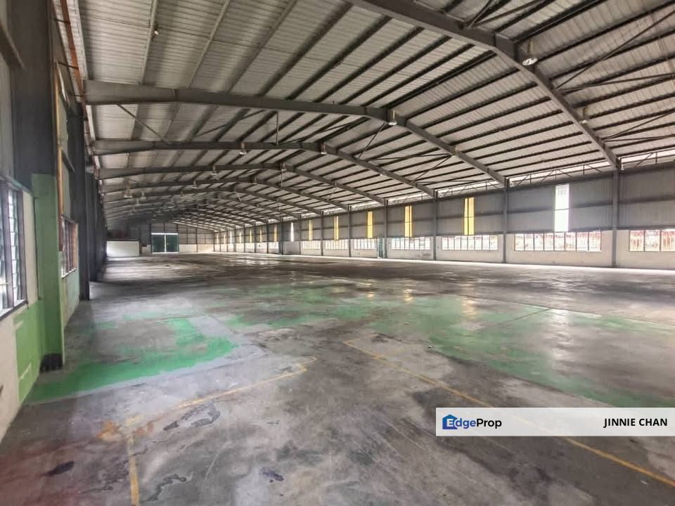 Detached Factory Warehouse in 1 Acre Land at Taman Klang Utama, Klang, Selangor, Klang