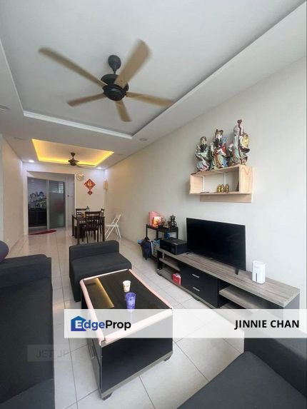 Fully Furnished Trifolis at Bandar Bukit Tinggi, Klang, Selangor, Klang