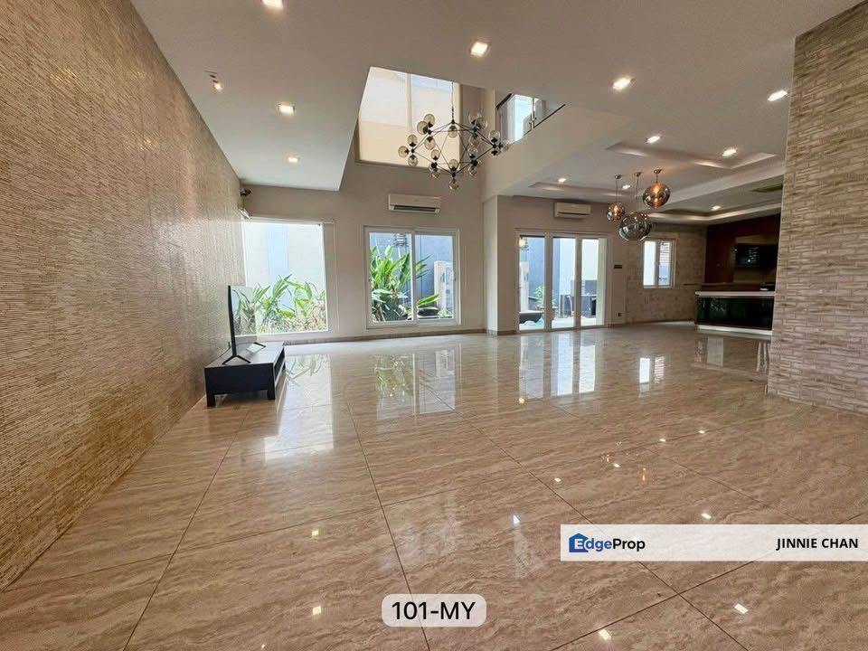 2 Storey Bungalow House at Sri Istana Hills, Klang, Selangor, Klang