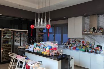 3 Storey Corner Bungalow at Laman Villa, Meru Klang