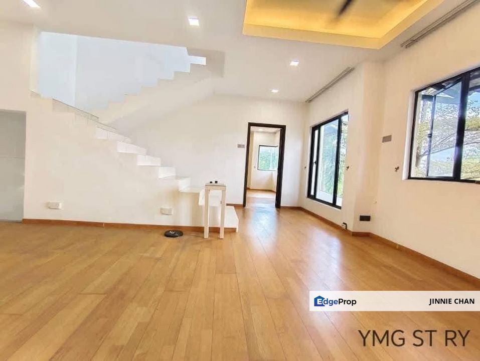 3 Storey End Lot Terrace House at Telok Gadong Besar, Klang, Selangor, Port Klang