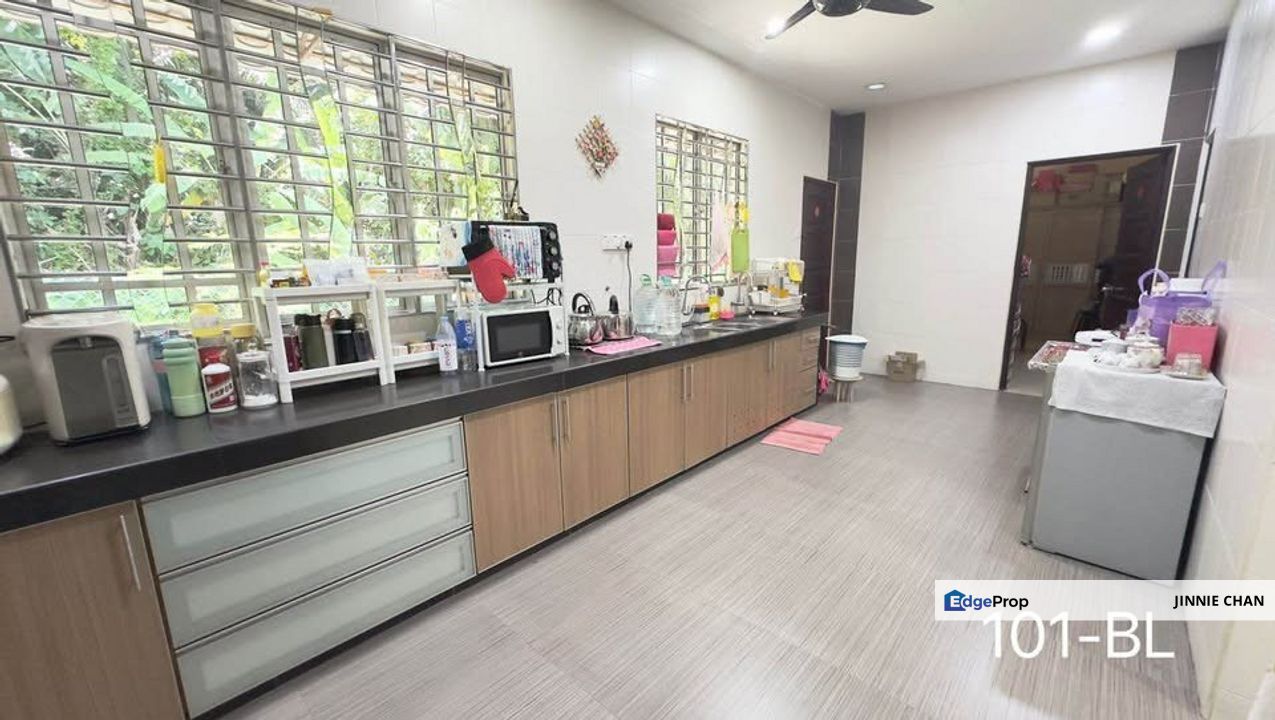 2 Storey Semi D at Batu Belah, Klang, Selangor, Klang