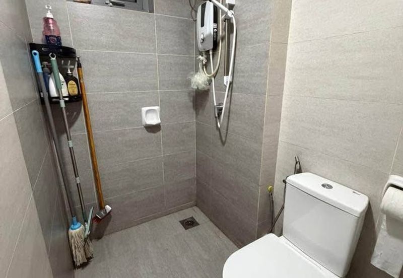 Adria Residence @ Gravit8