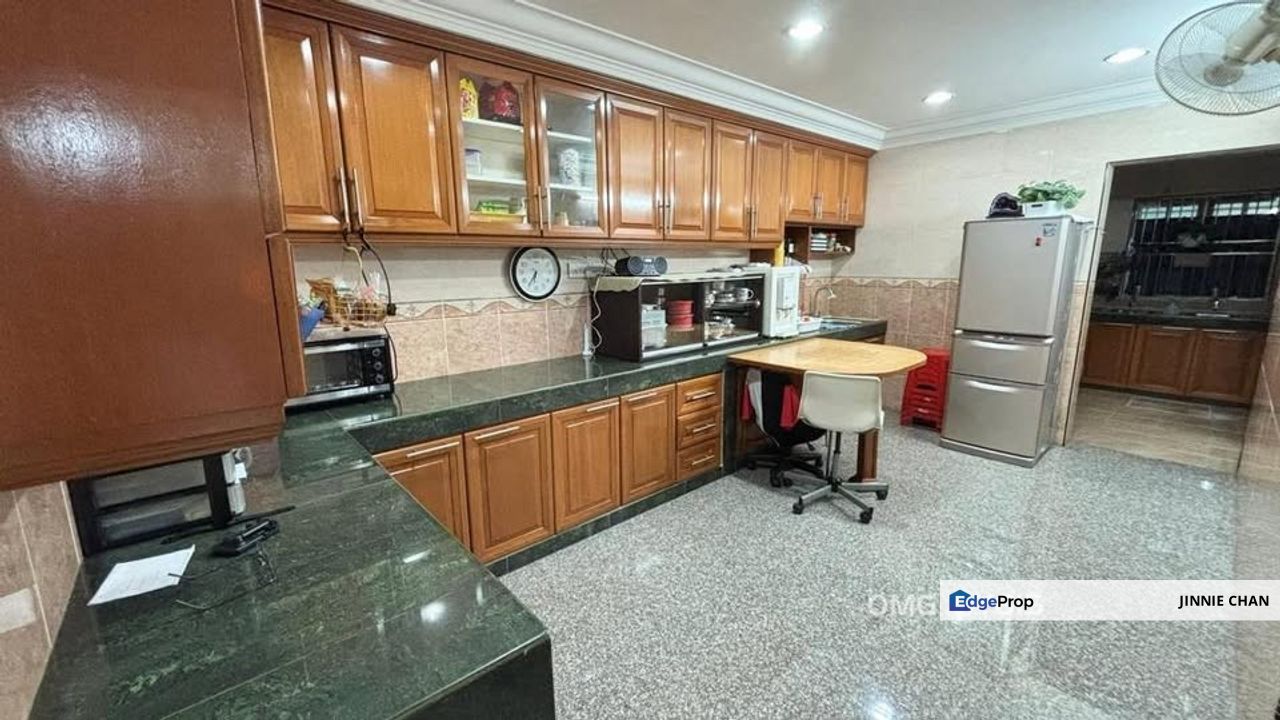 2 Storey Terrace House at Taman Berkeley, Klang, Selangor, Klang