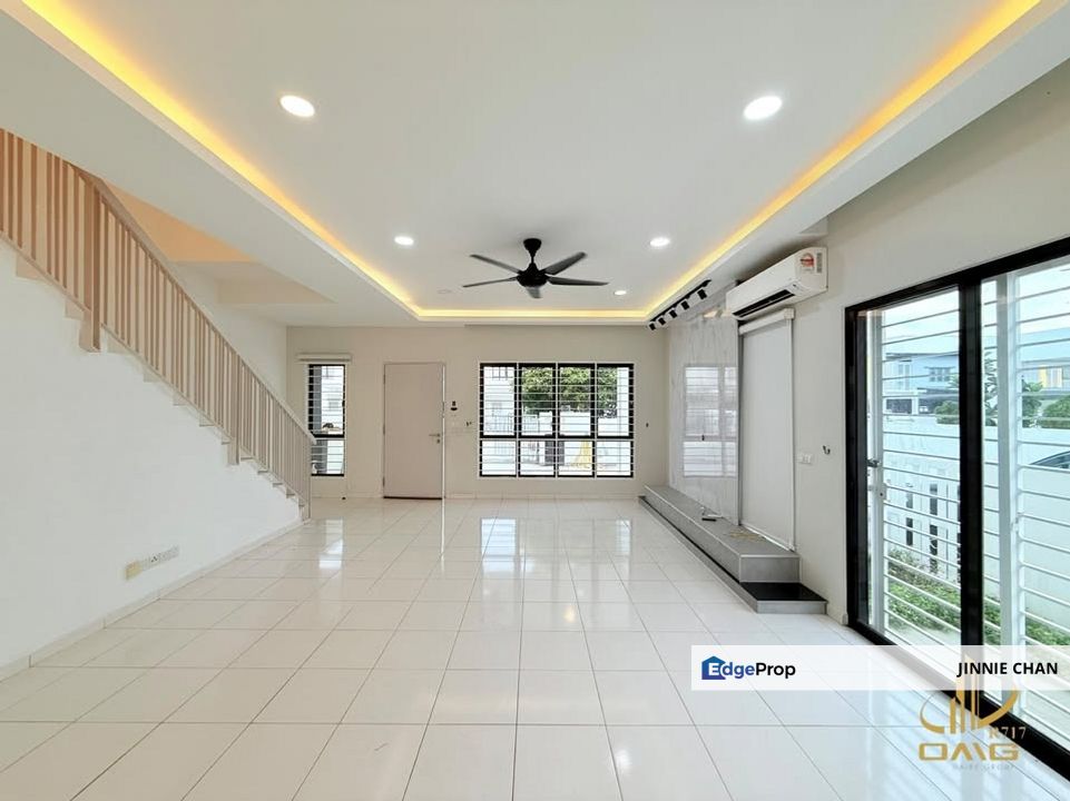 2 Storey End Lot Terrace House at Setia Permai 2, Setia Alam , Selangor, Shah Alam