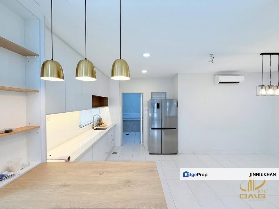 2 Storey End Lot Terrace House at Setia Permai 2, Setia Alam , Selangor, Shah Alam