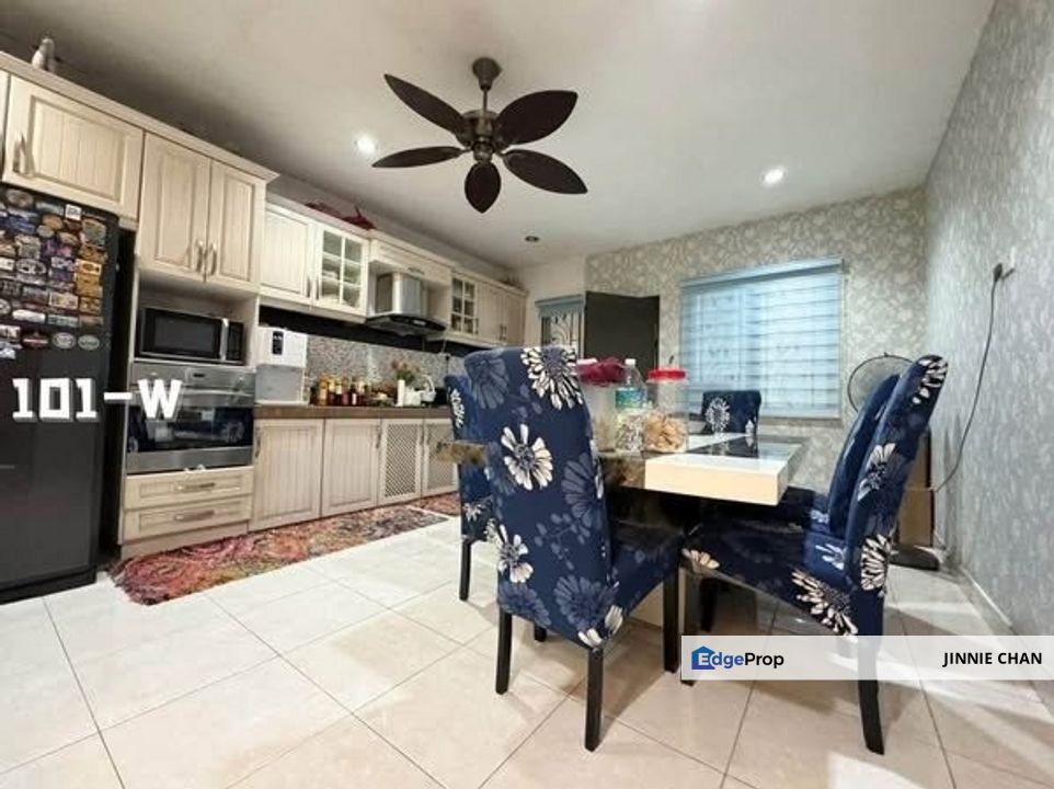 2 Storey Semi D House at Aman Perdana, Klang, Selangor, Klang