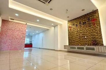 Taman Ehsan Jaya, Pendamaran