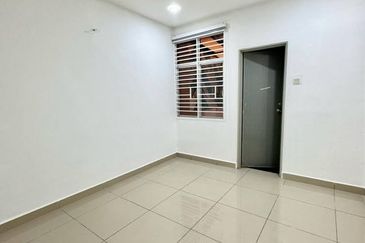 Taman Ehsan Jaya, Pendamaran